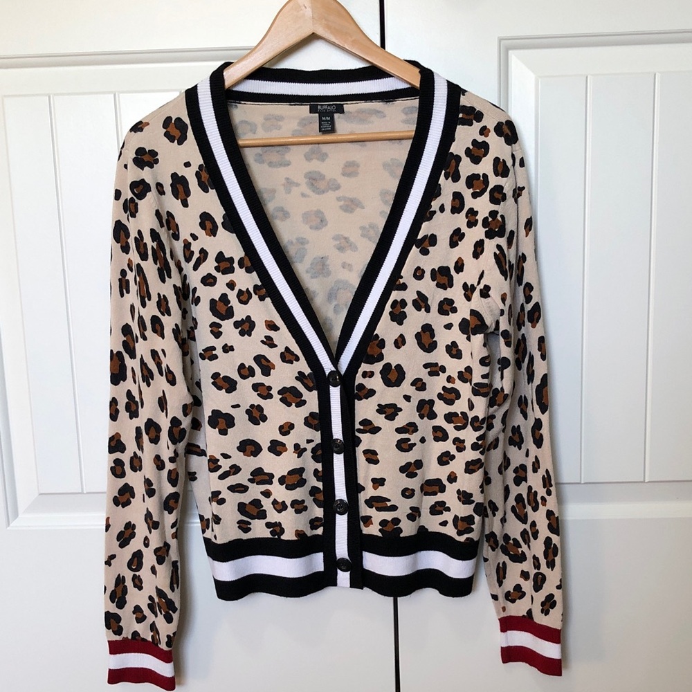 BUFFALO David Bitton Leopard Print V-Neck Cardigan Sweater - M
